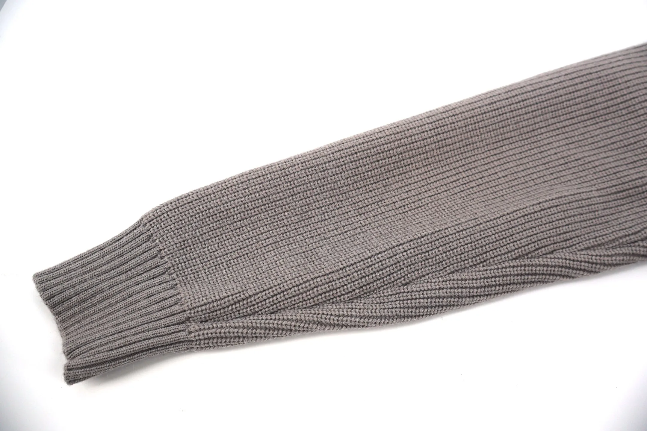 TB （Gray） Classic ， ， 90 ， Classic 400t ， 。Classic ， ， ， 。 Size:S-M-L